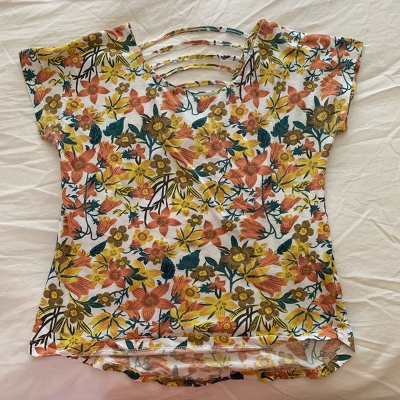 Floral Top - Picture 1 of 3